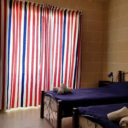 Palm Court Apartamento Xlendi